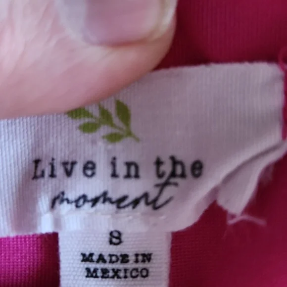 Bundle of 2 tank silky tank tops size womans  small - Picture 7 of 8